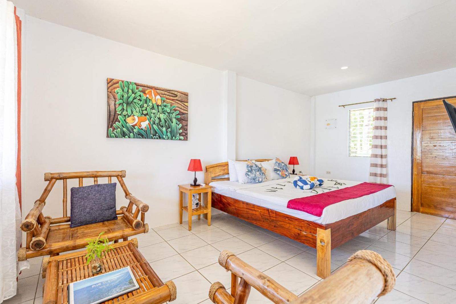 Blue Star Dive And Resort Anda  Bagian luar foto