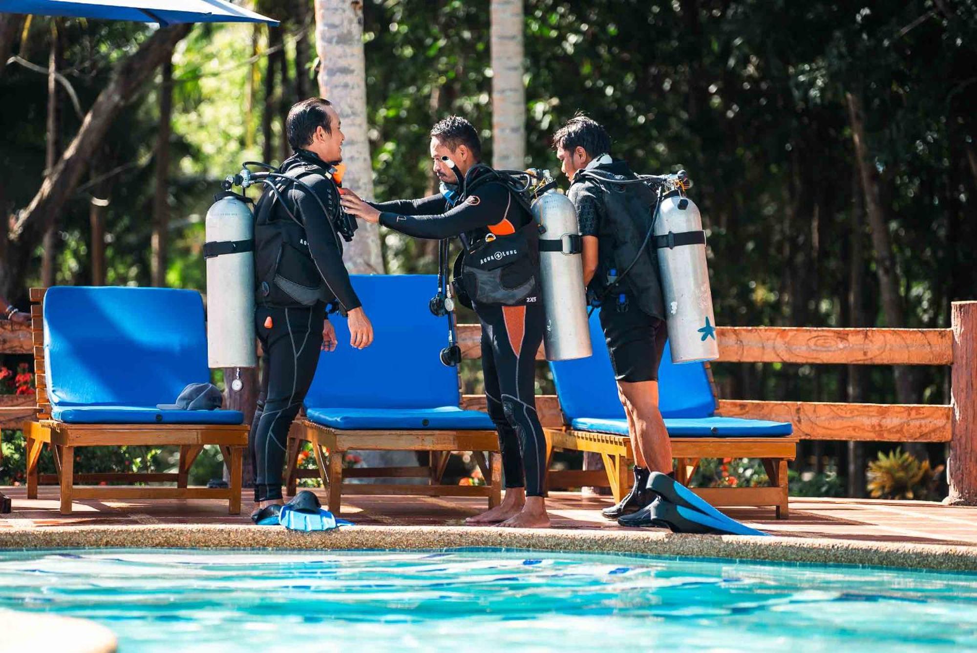 Blue Star Dive And Resort Anda  Bagian luar foto