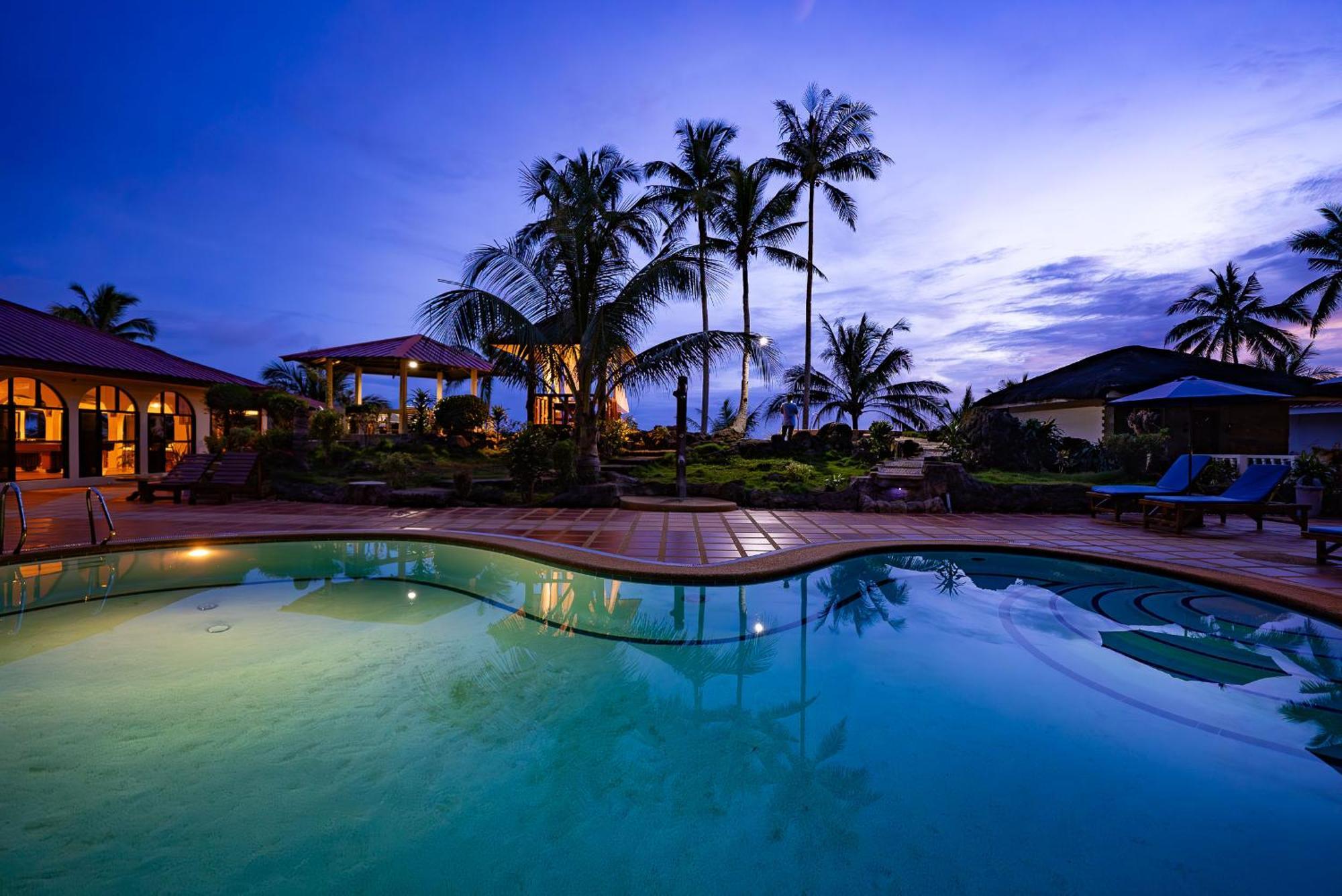 Blue Star Dive And Resort Anda  Bagian luar foto
